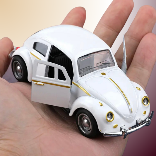 Voiture rétro en fonte à rebond – Le charme authentique du métal et du mouvement