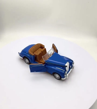 Voiture cabriolet rétro en alliage – L’élégance ouverte du style classique